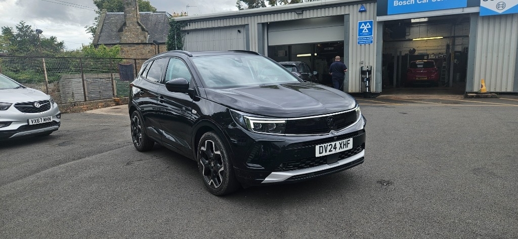 Vauxhall Grandland Vauxhall Grandland 1.2 Turbo Ultimate Suv P... DV24XHF  #2