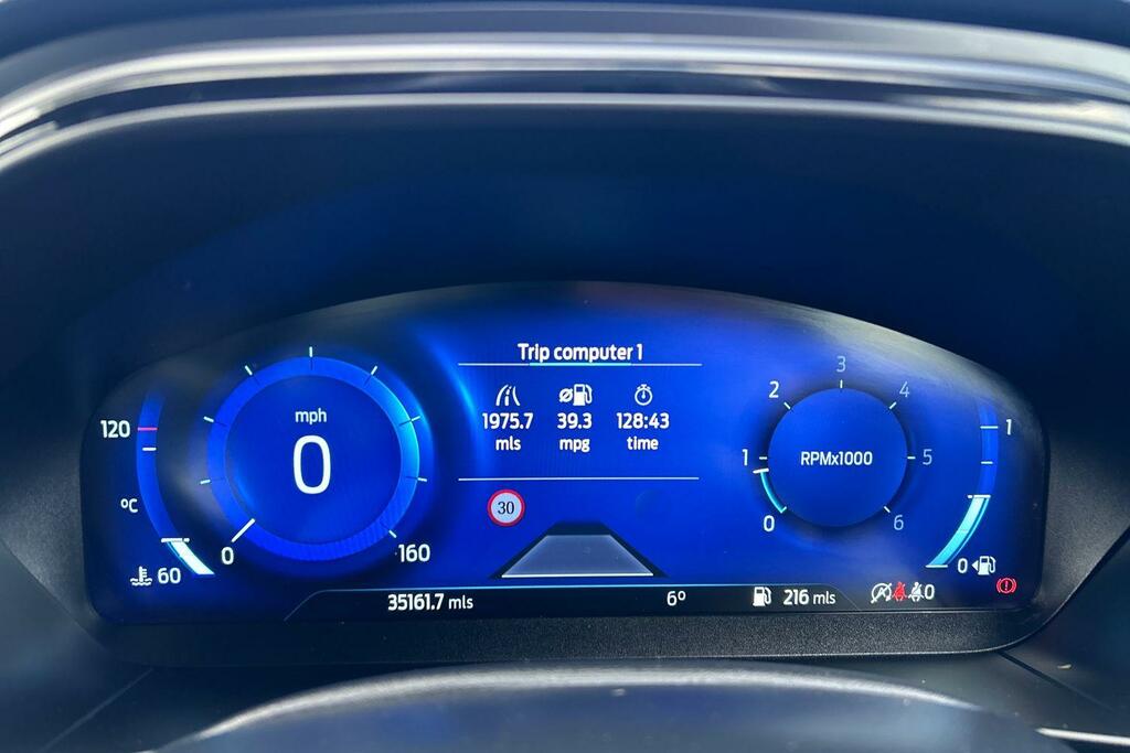 Ford Focus 1.0 Ecoboost Hybrid Mhev 125 Titanium Edition Black #13
