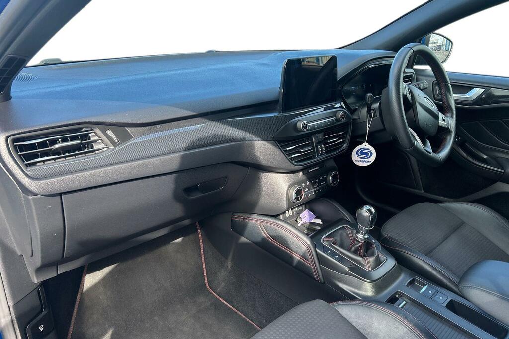 Ford Focus 1.0 Ecoboost Hybrid Mhev 125 Titanium Edition Black #5