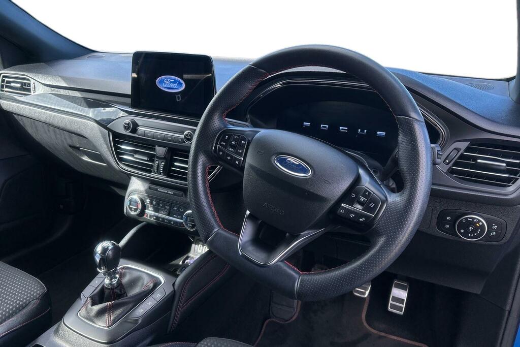 Ford Focus 1.0 Ecoboost Hybrid Mhev 125 Titanium Edition Black #2