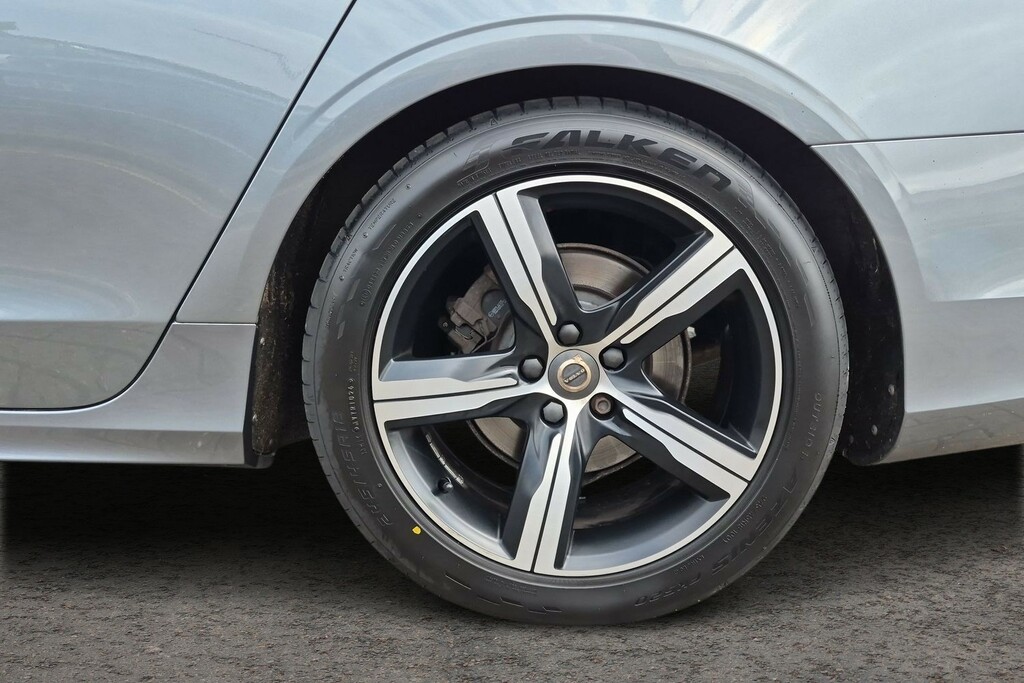 Volvo V90 Volvo V90 2.0 D4 R Design Estate Aut... #3