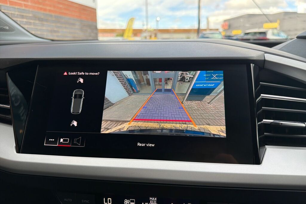 Audi Q4 E Tron 2021 35 Sport Suv 55Kwh 170 Ps Grey #26