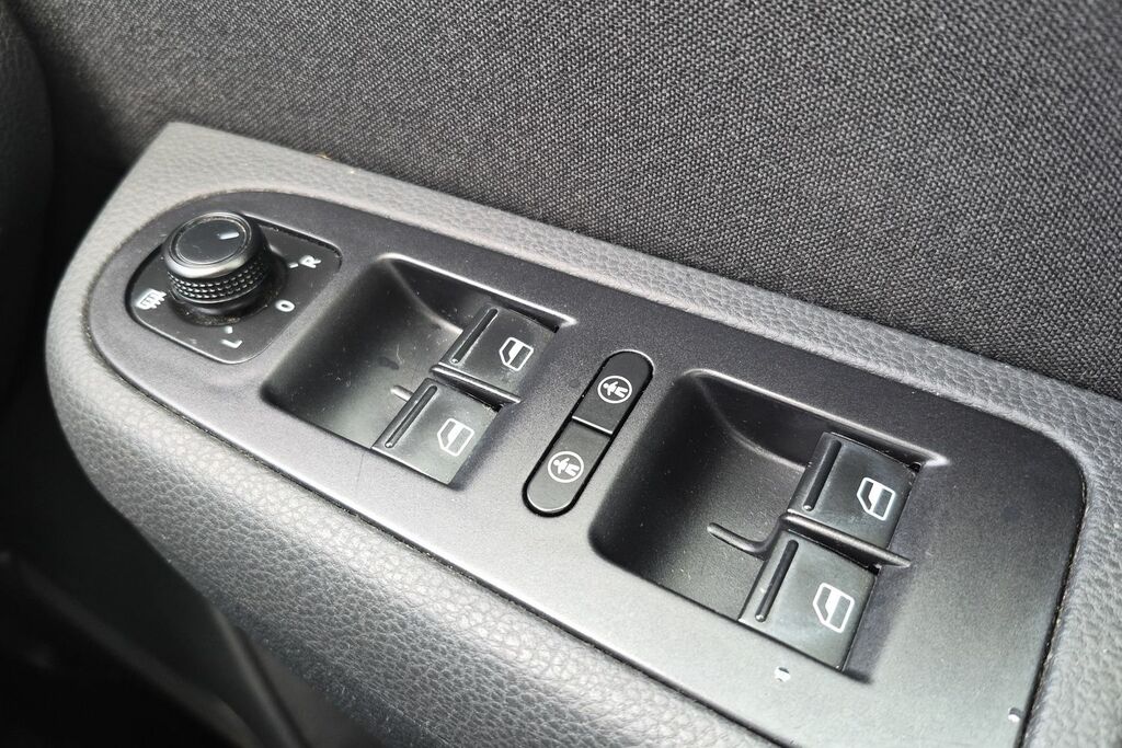 Volkswagen Sharan Volkswagen Sharan 1.4 Tsi S Mpv Manu... #3