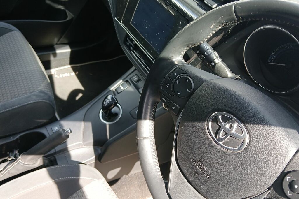 Toyota Auris 1.8 Hybrid Excel Tss Cvt Leather Blue #6