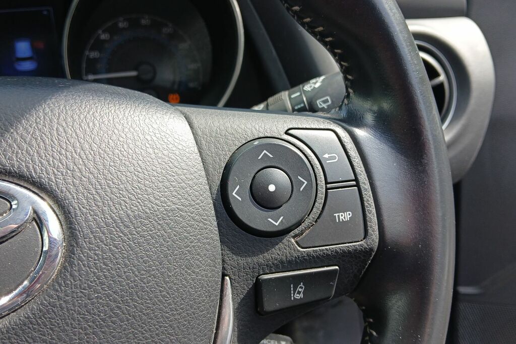 Toyota Auris 1.8 Hybrid Excel Tss Cvt Leather Blue #15