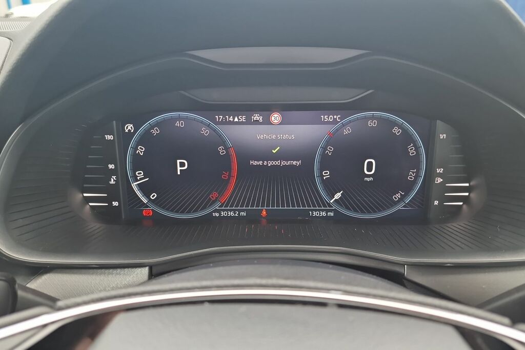 Skoda Kamiq Monte Carlo White #39