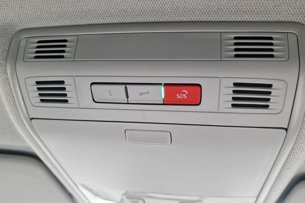 Skoda Kamiq Monte Carlo White #37