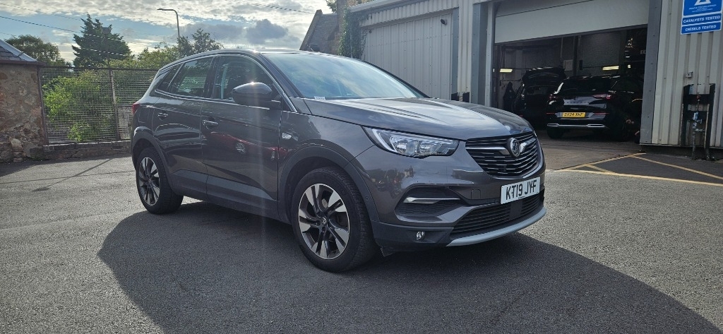 Vauxhall Grandland X Vauxhall Grandland X 1.2 Turbo Gpf Sport Nav Su... Grey