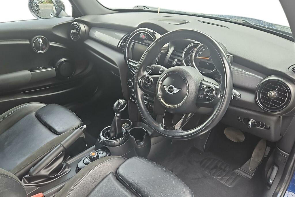 Mini Hatch Mini Hatch 1.5 Cooper Hatchback Petr... Blue #2