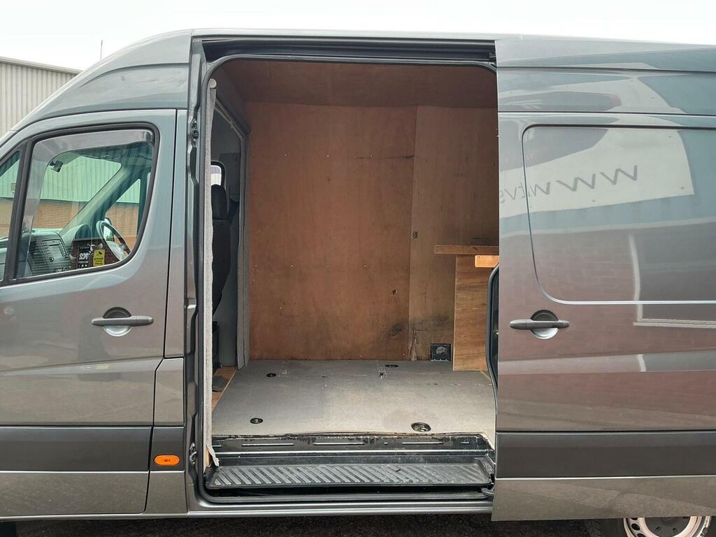 Volkswagen Crafter 2L 2.0 Tdi Cr35dropside Chassis Cab Ma White #10