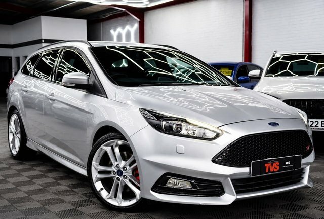 Ford Focus 2.0T Ecoboost St-3 Estate Euro 6 YH66NNC Silver