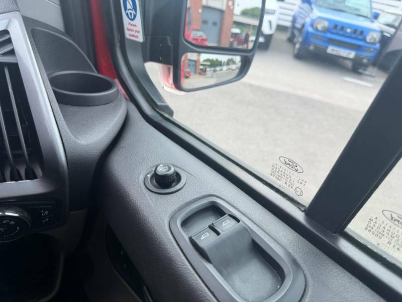 Ford Tourneo Custom 300 Limited L2 Tdci Black #19