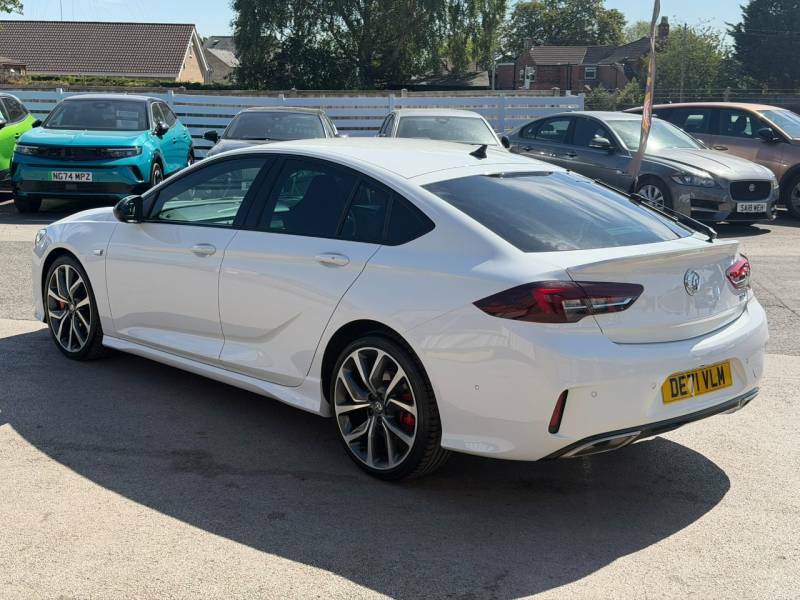 Vauxhall Insignia 2.0 Turbo 230 Awd Gsi White #2