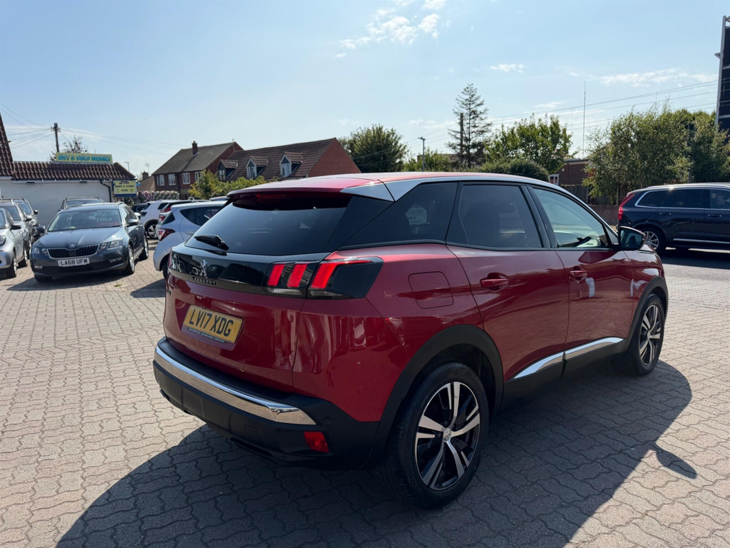 Peugeot 3008 1.2L Active White #8