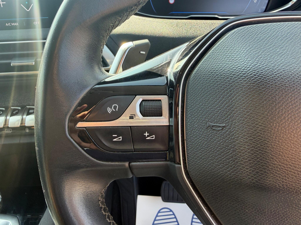 Peugeot 3008 1.2L Active White #15