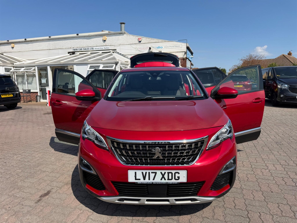 Peugeot 3008 1.2L Active White #42