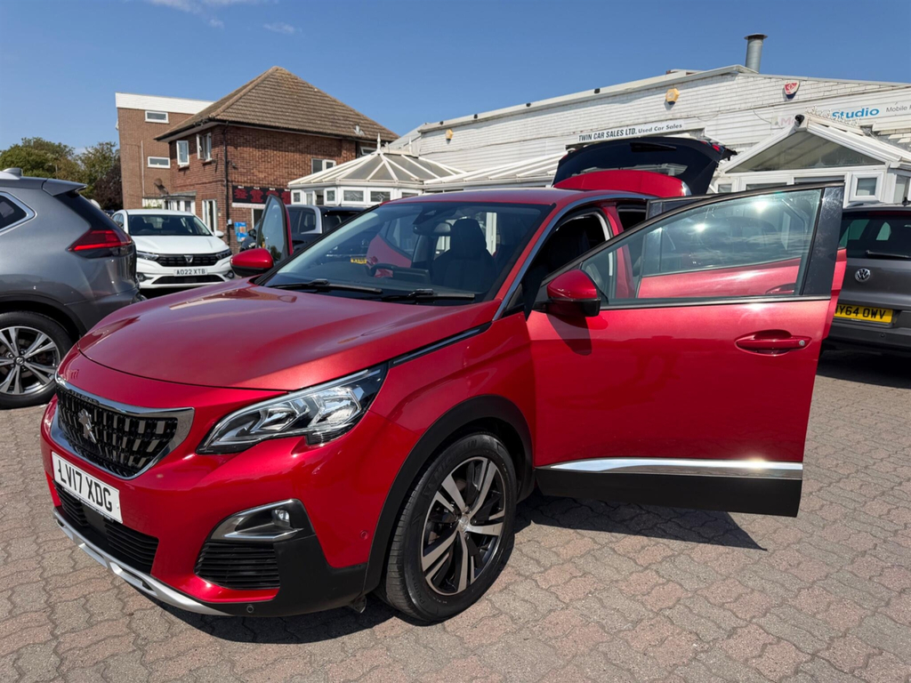 Peugeot 3008 1.2L Active White #43
