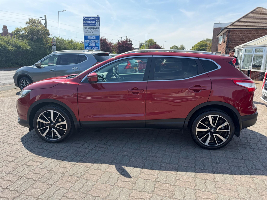 Nissan Qashqai 1.6 Dci Tekna Xtron 2Wd Euro 6 Ss Red #5