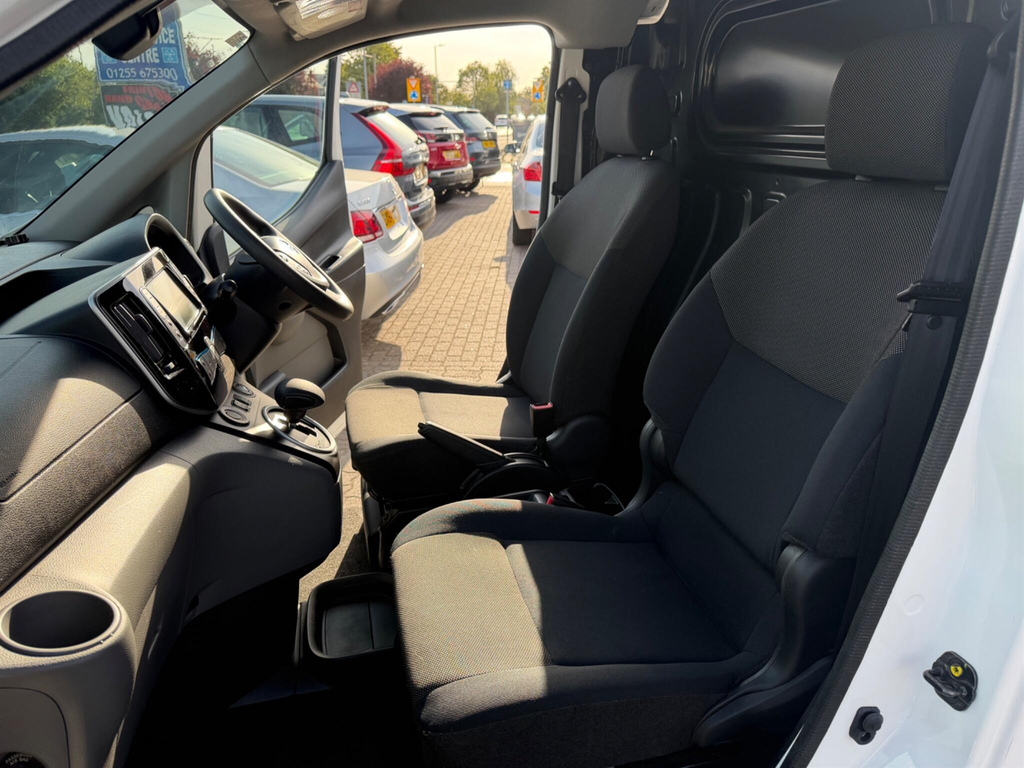 Nissan e-NV200 40Kw Evalia With 7 Seats And Sat Nav Heat P White #28