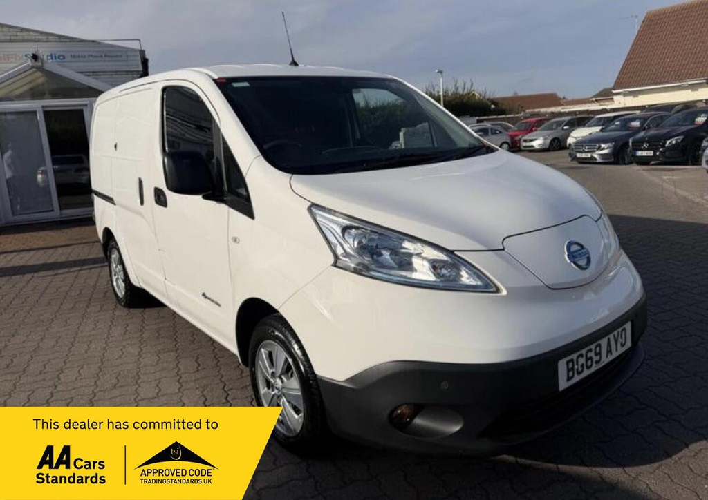 Nissan e-NV200 40Kwh Tekna Swb Quick Charge White