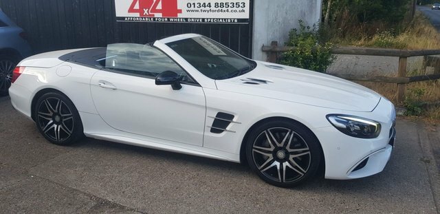 Mercedes-Benz SL Class 3.0 Sl400 V6 Amg Line Roadster G-tronic LL16ZGR White