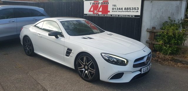 Mercedes-Benz SL Class 3.0 Sl400 V6 Amg Line Roadster G-tronic LL16ZGR White #5