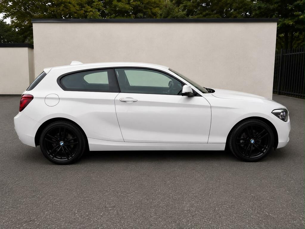 BMW 1 Series 118D Sport Black #10