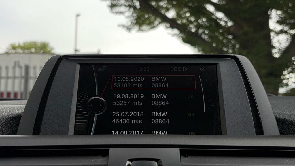 BMW 1 Series 118D Sport Black #40