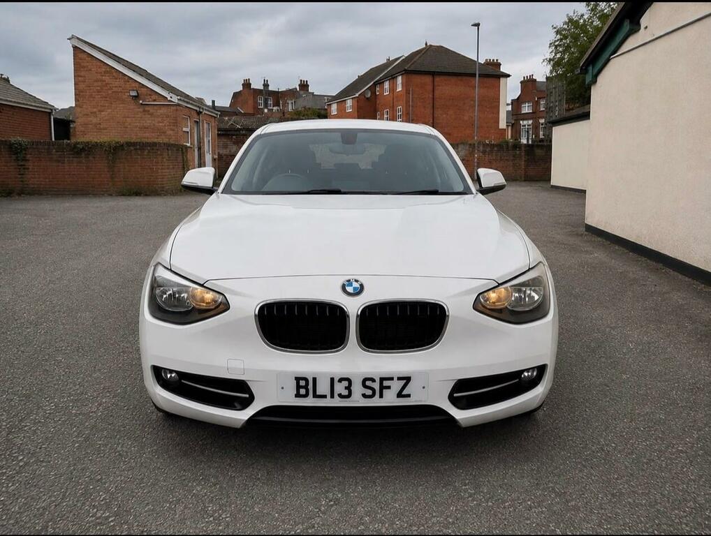 BMW 1 Series Sport White #3