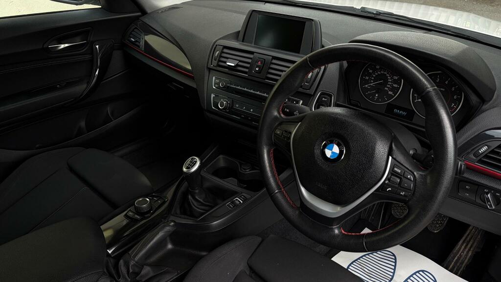 BMW 1 Series 118D Sport Black #11