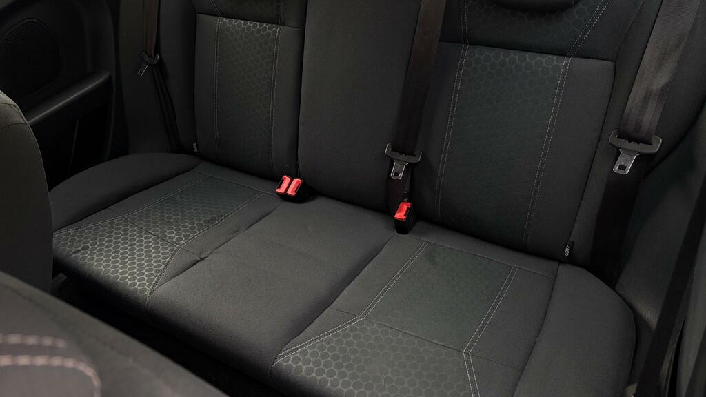 Ford Fiesta Zetec 3-Door Red #26