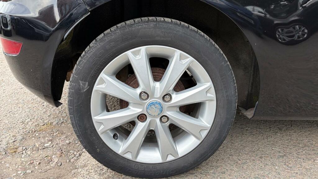 Ford Fiesta Zetec 3-Door Red #28