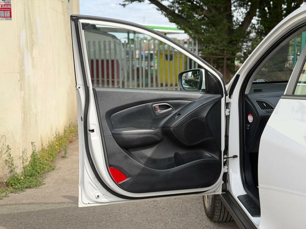 Hyundai Ix35 1.7 Crdi Se Suv Euro 5 Ss Na Black #32