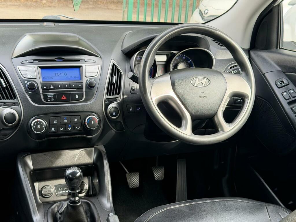 Hyundai Ix35 1.7 Crdi Se Suv Euro 5 Ss Na Black #10