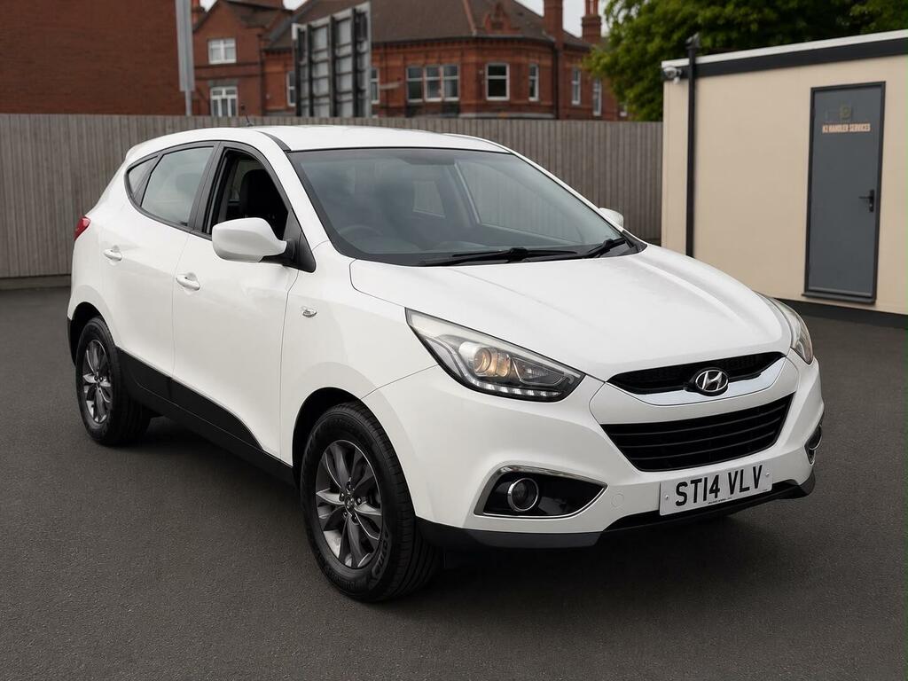 Hyundai Ix35 S White #4