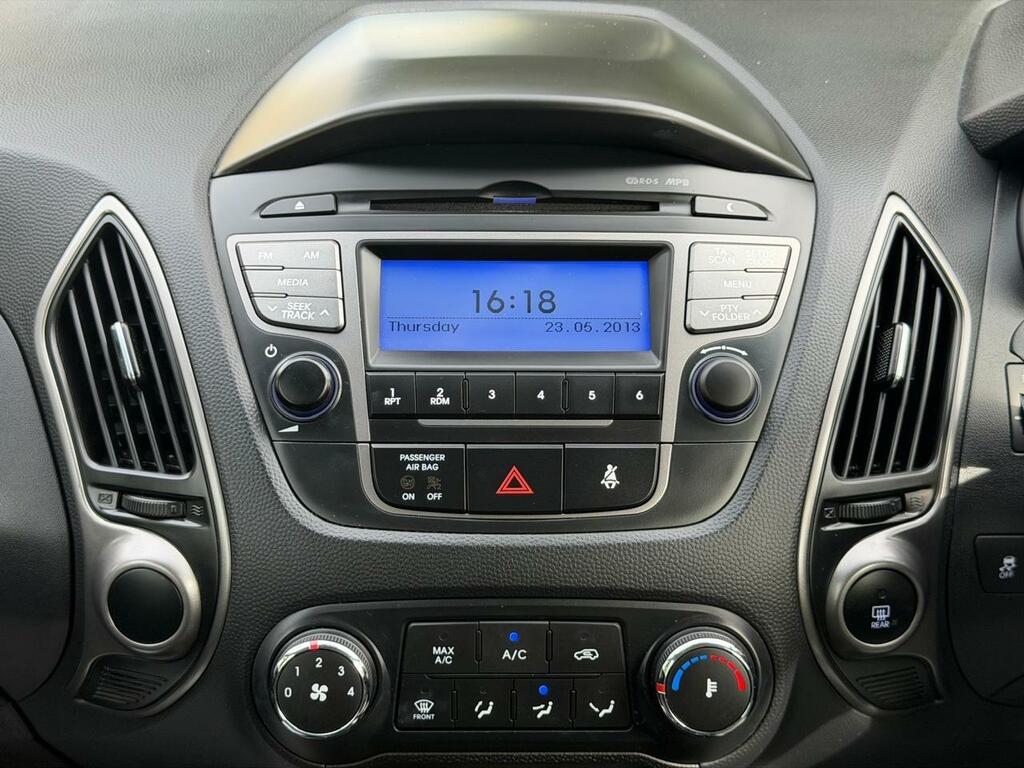 Hyundai Ix35 1.7 Crdi Se Suv Euro 5 Ss Na Black #11