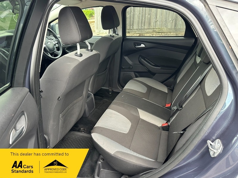 Ford Focus 1.6 Titanium Estate Euro 5 1 White #9