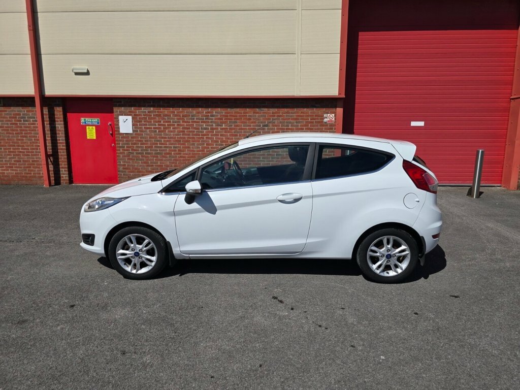 Ford Fiesta 1L Zetec White #6
