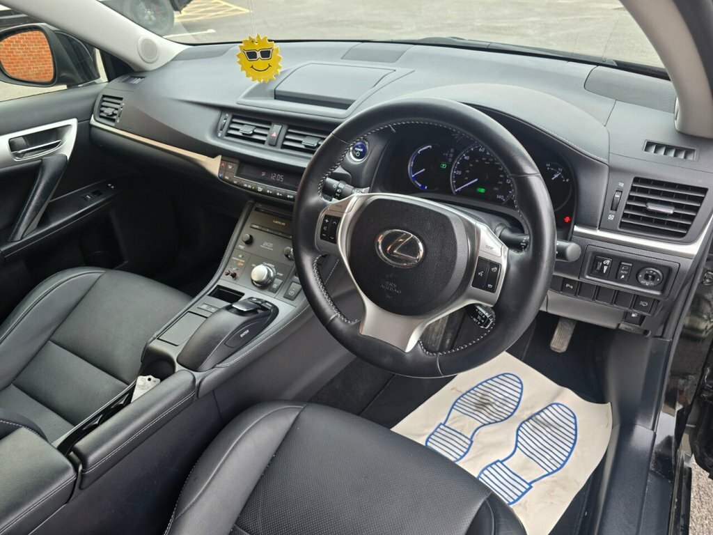 Lexus CT 1.8L Premier Black #2