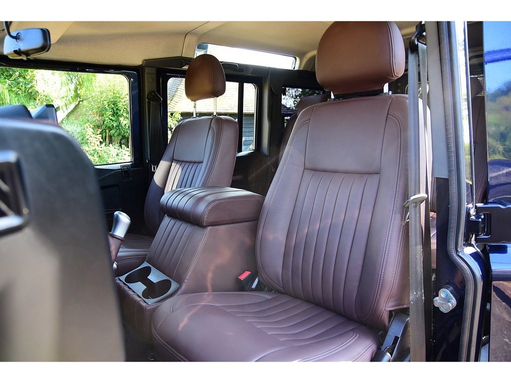 Land Rover Defender 110 110 2,2 Tdci Hard Top White #25