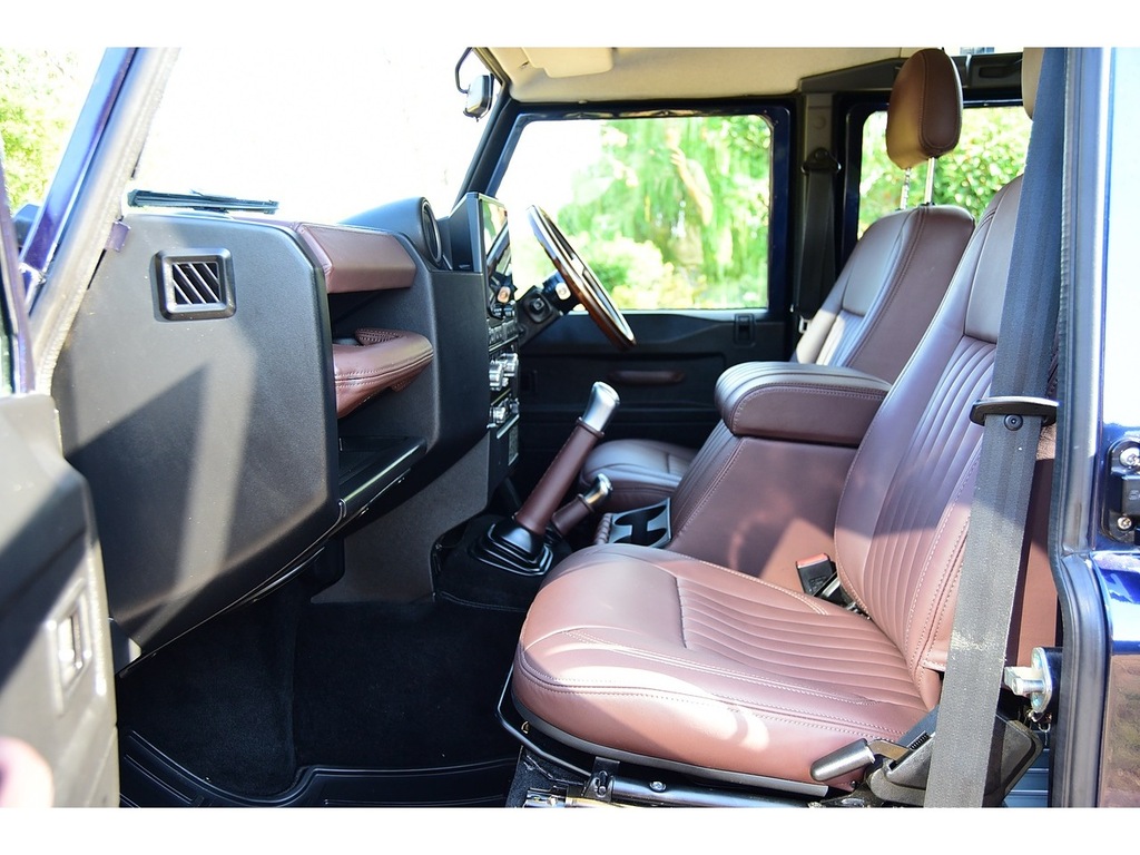 Land Rover Defender 110 110 2,2 Tdci Hard Top White #19