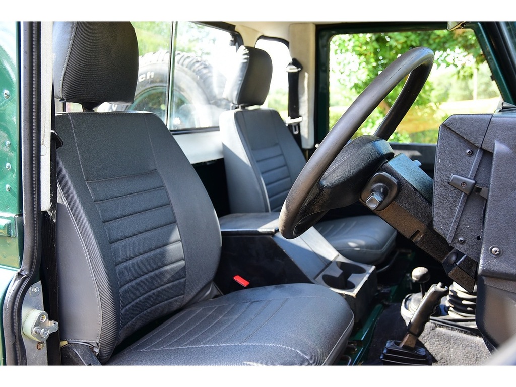 Land Rover Defender 110 2.5 110 Td5 County Station Wagon 120 Bhp Green #8