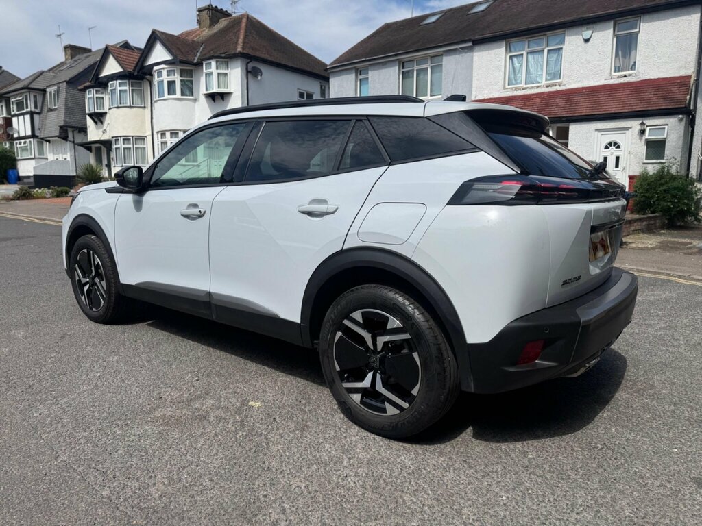 Peugeot 2008 1.2 Puretech Allure Eat Euro 6 Ss White #5