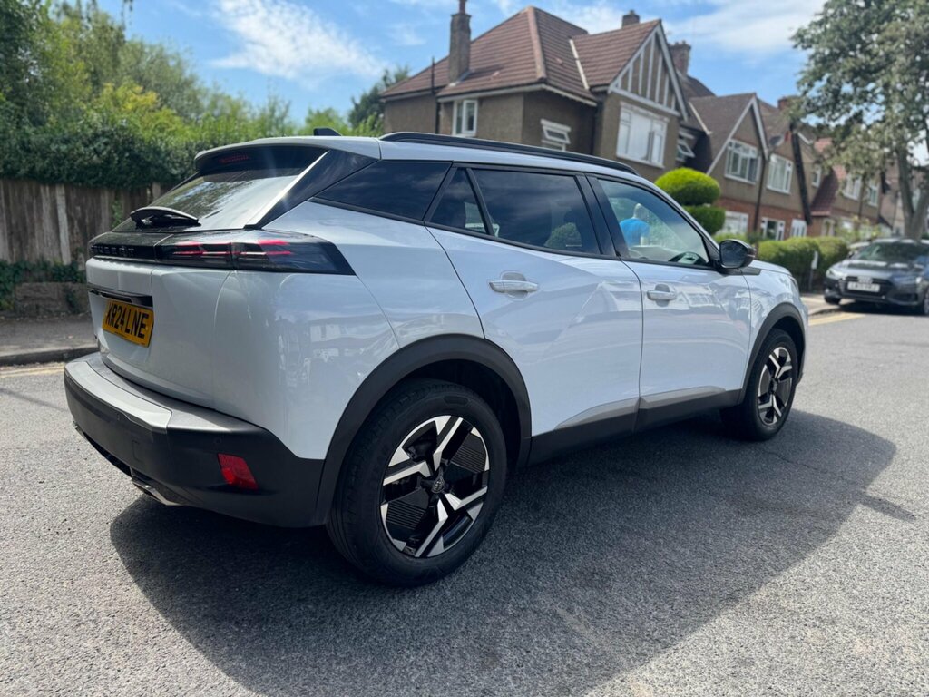 Peugeot 2008 1.2 Puretech Allure Eat Euro 6 Ss White #6