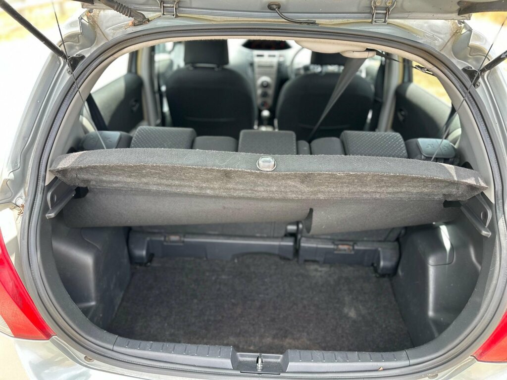 Toyota Yaris 1.3 Dual Vvt-i T Red #20