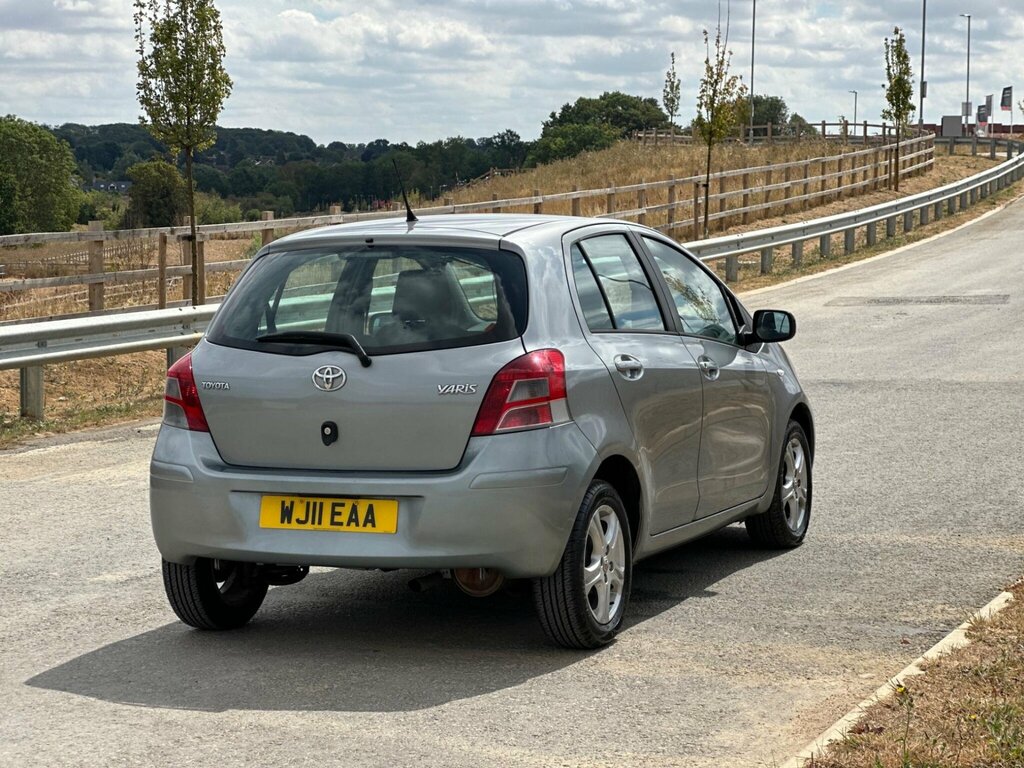 Toyota Yaris 1.3 Dual Vvt-i T Red #27
