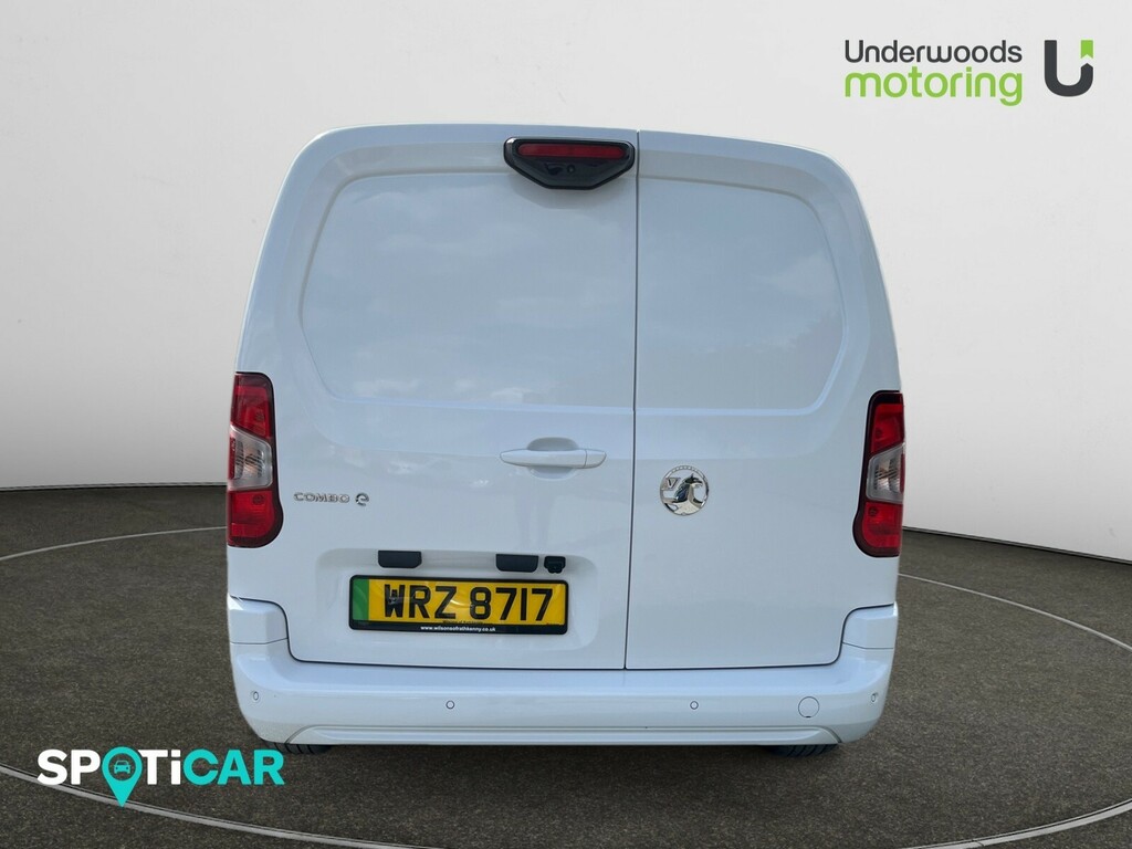 Vauxhall Combo-e Life 100Kw Pro 52Kwh H1 Van White #5
