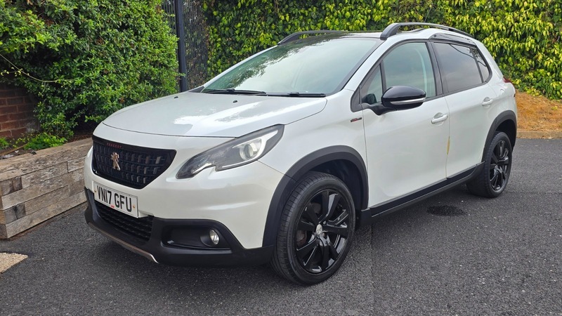 Peugeot 2008 1.2 Puretech Gt Line White #6
