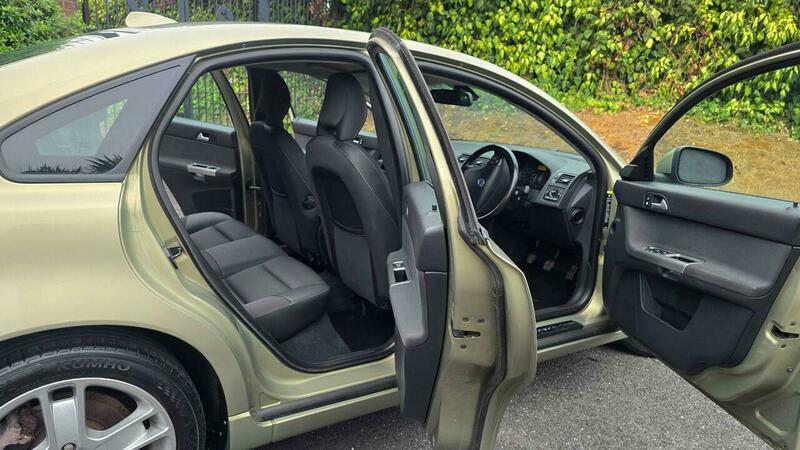 Volvo S40 2.0D Se Lux Powershift White #38