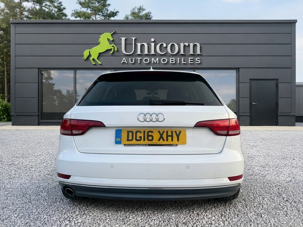 Audi A4 Avant 2.0 Tdi Ultra Sport White #4